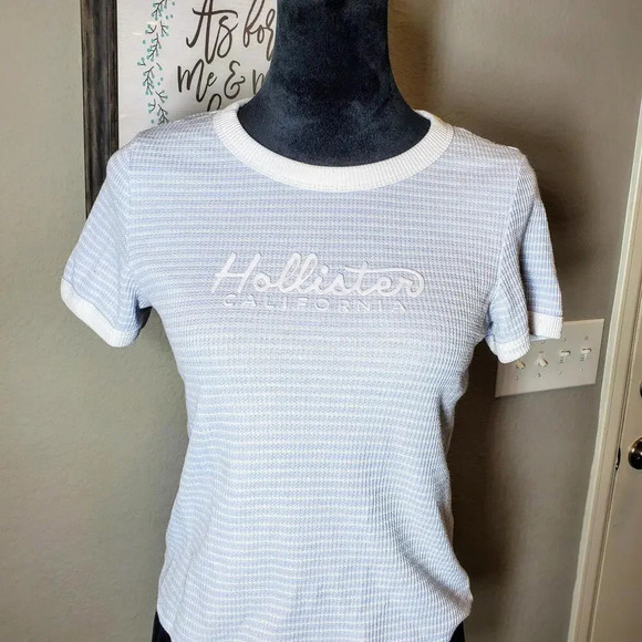 Hollister Ribbed Blue and White Cropped Striped T-Shirt Juniors Size XL - Picture 10 of 15